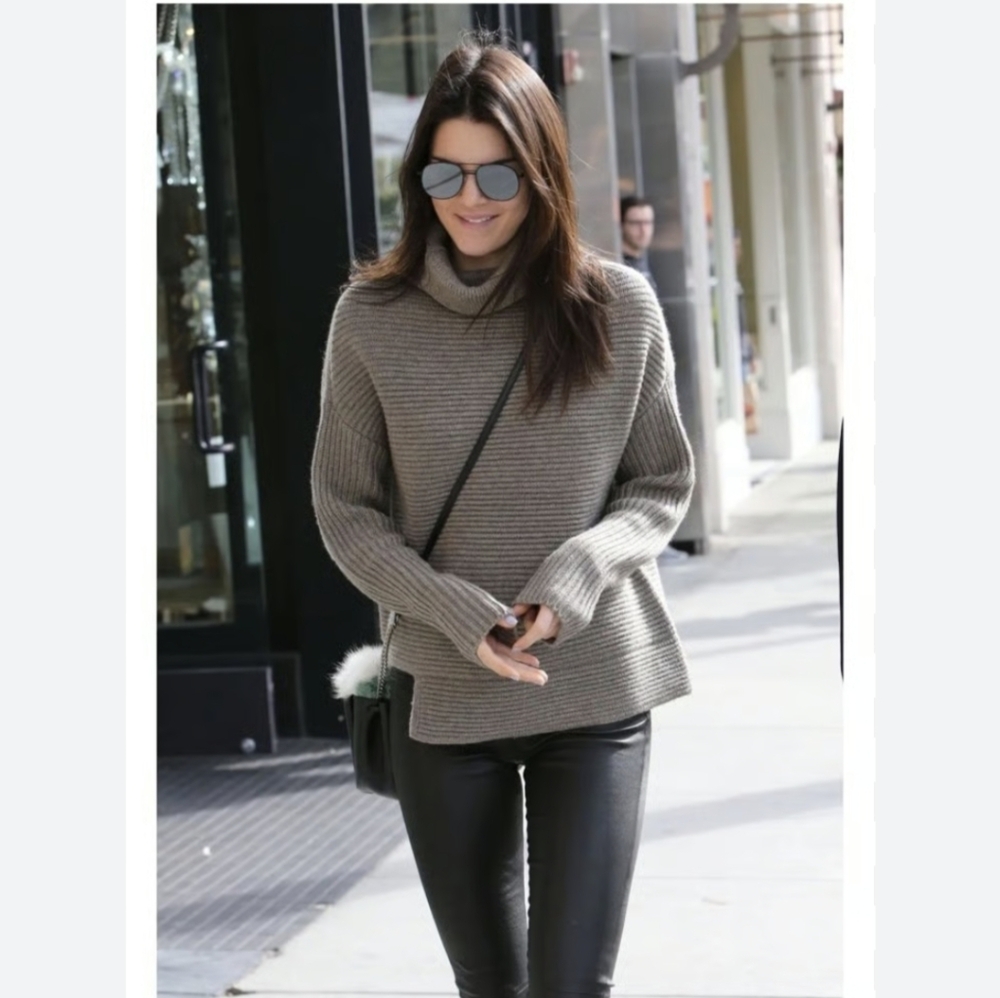Aritzia Babaton Mika Ribbed Wool Cashmere Turtleneck Sweater Black Small Medium - Picture 5 of 9